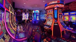 protogel heylink Lucky Twins live dealer table with two dice and betting layout